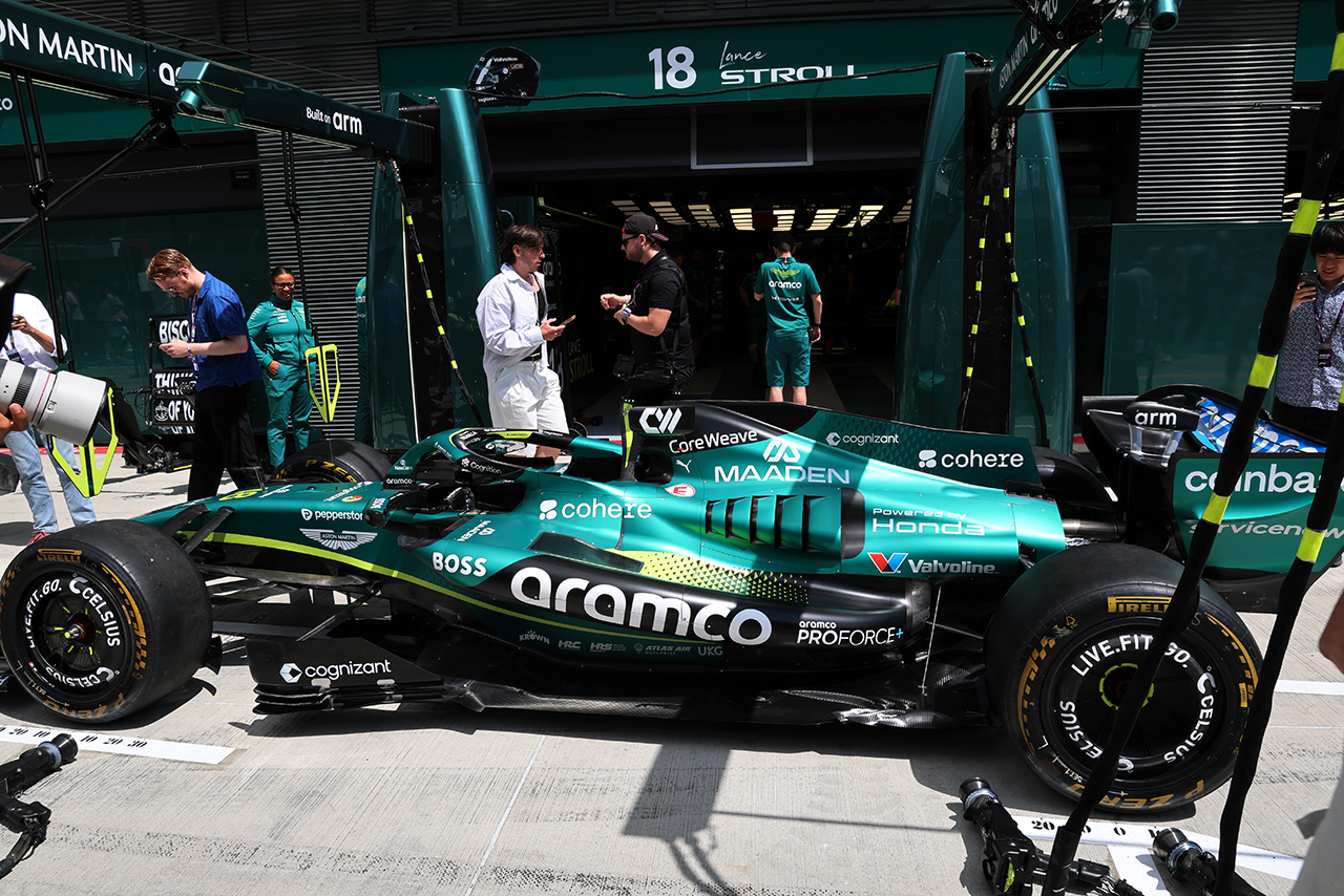 2026年F1第11戦ハンガリーGP　カープレゼンテーションに登場したアストンマーティンの車両