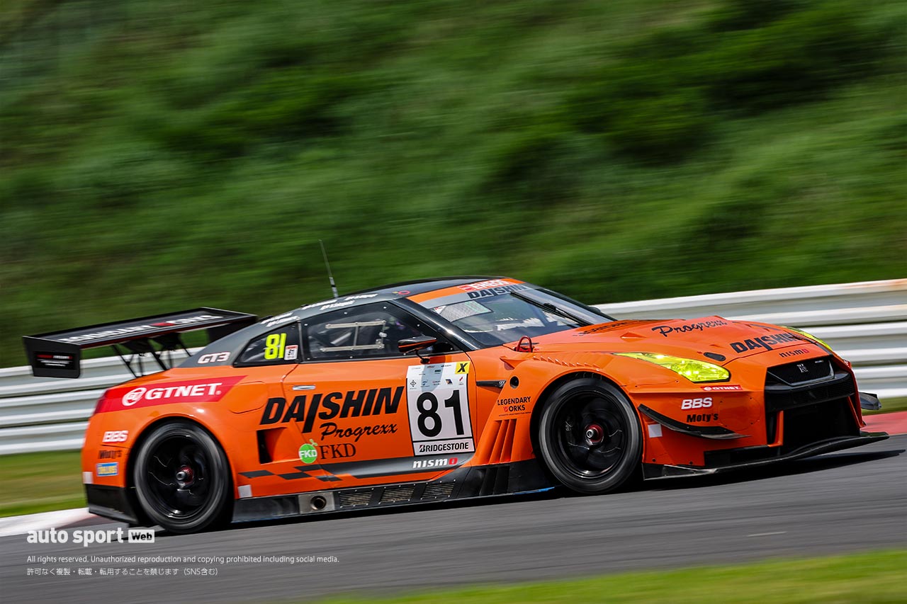 暑さのなかD’station Ferrari 296 GT3がスーパー耐久第5戦オートポリスで今季初の総合ポールを獲得