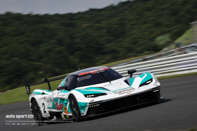 暑さのなかD’station Ferrari 296 GT3がスーパー耐久第5戦オートポリスで今季初の総合ポールを獲得