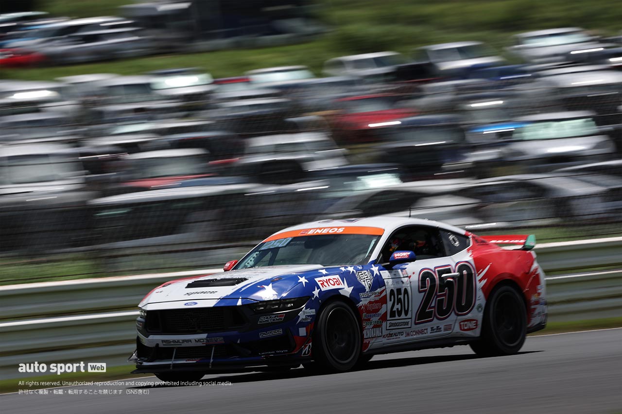 スーパー耐久第5戦オートポリスはトラブル多発のサバイバルに。TKRI松永建設AMG GT3が今季2勝目を飾る