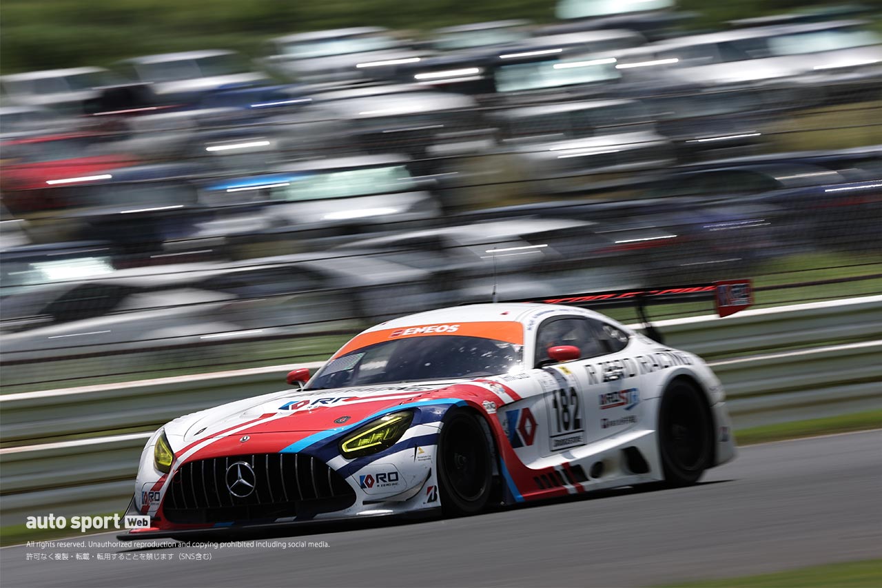 スーパー耐久第5戦オートポリスはトラブル多発のサバイバルに。TKRI松永建設AMG GT3が今季2勝目を飾る