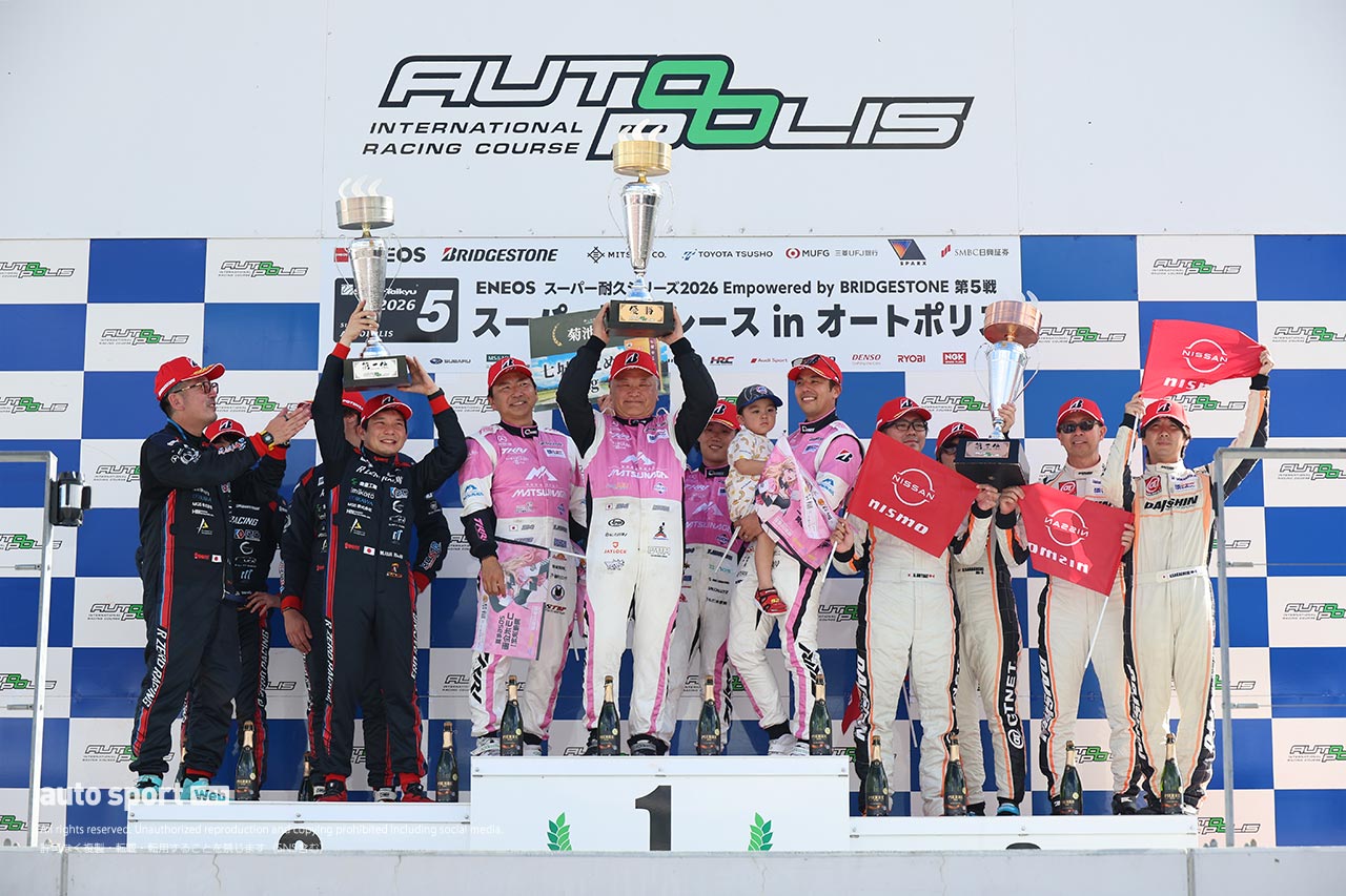 スーパー耐久第5戦オートポリスはトラブル多発のサバイバルに。TKRI松永建設AMG GT3が今季2勝目を飾る
