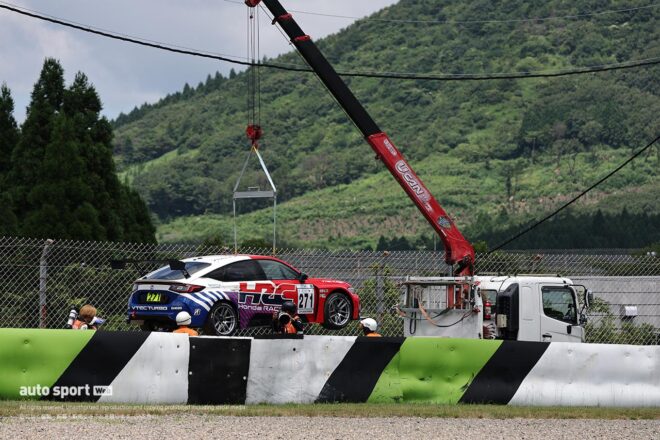 スーパー耐久第5戦オートポリスはトラブル多発のサバイバルに。TKRI松永建設AMG GT3が今季2勝目を飾る