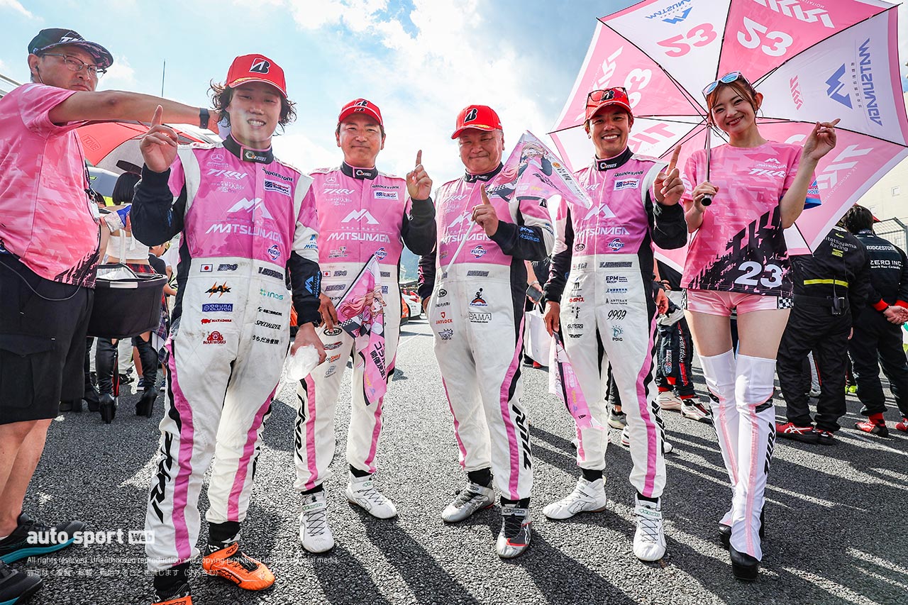 スーパー耐久第5戦オートポリスはトラブル多発のサバイバルに。TKRI松永建設AMG GT3が今季2勝目を飾る