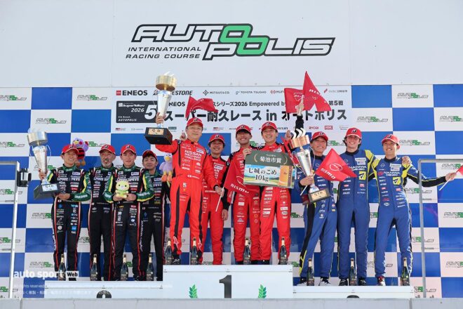 スーパー耐久第5戦オートポリスはトラブル多発のサバイバルに。TKRI松永建設AMG GT3が今季2勝目を飾る