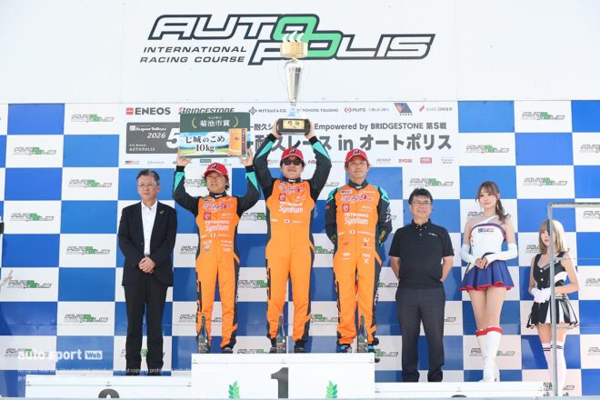 スーパー耐久第5戦オートポリスはトラブル多発のサバイバルに。TKRI松永建設AMG GT3が今季2勝目を飾る
