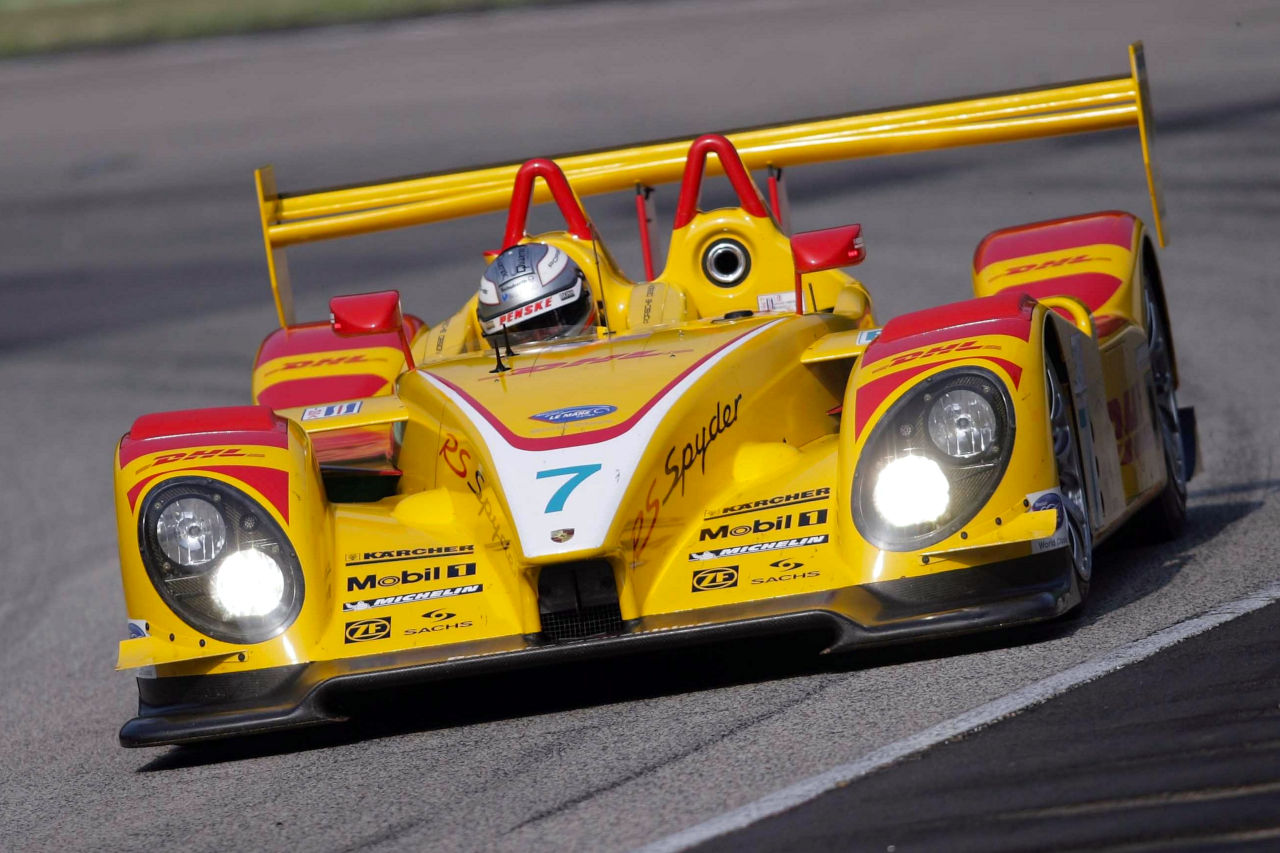 ポルシェ・ペンスキーが栄光のマシンをトリビュート。2台の『963』がロード・アメリカで特別カラーをまとう／IMSA
