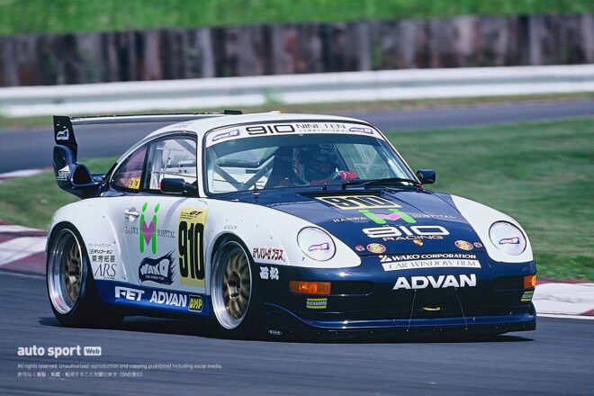 『ナインテンポルシェ（JGTC）』王者タイサンに肉薄したもう一台の911 RSR【忘れがたき銘車たち】