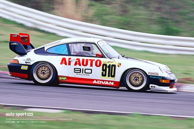 『ナインテンポルシェ（JGTC）』王者タイサンに肉薄したもう一台の911 RSR【忘れがたき銘車たち】