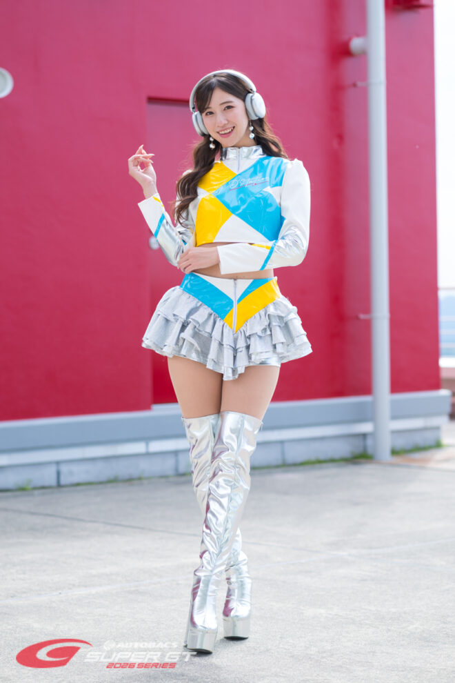 廣川エレナ D'stationフレッシュエンジェルズ 2026年/スーパーGTの写真①