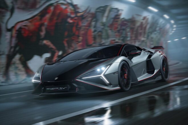 ランボルギーニ、新型『レヴエルトSV』を正式披露。最高出力1065PSのV12ハイブリッドは1963台の限定生産