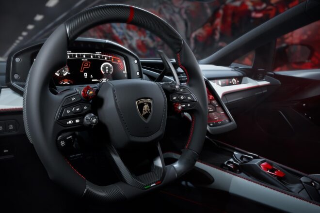 ランボルギーニ、新型『レヴエルトSV』を正式披露。最高出力1065PSのV12ハイブリッドは1963台の限定生産