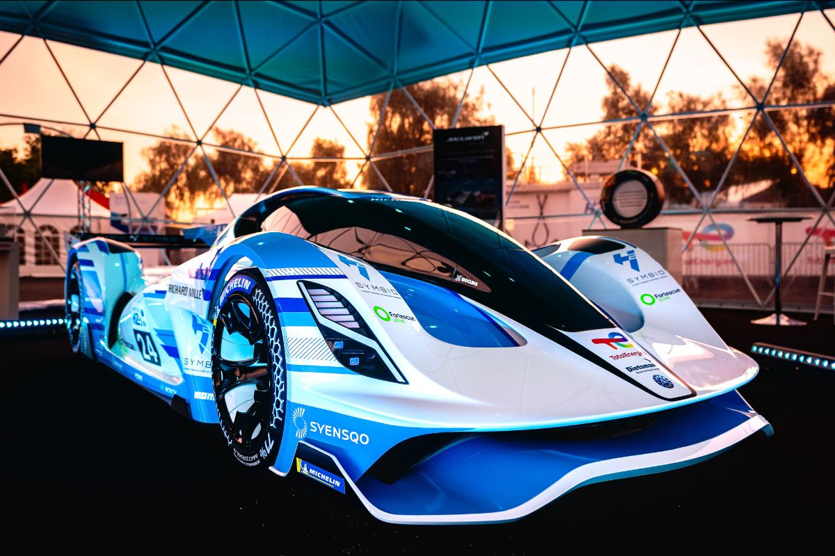 安全な燃料タンクの素材とは？ FIAが2030年のWEC水素車導入に向け衝突テストを本格化