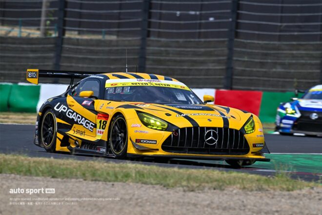18号車UPGARAGE AMG GT3