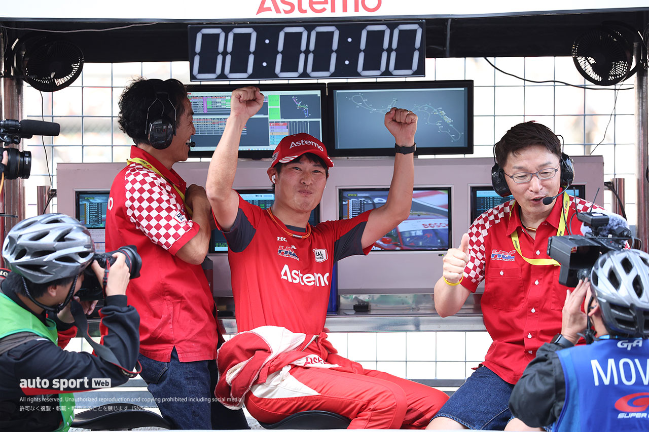 塚越広大／金石勝智監督（Astemo HRC PRELUDE-GT）