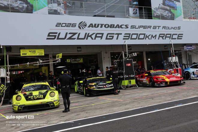 seven x seven PORSCHE GT3R EVO、CARGUY Ferrari 296 GT3 EVO、UNI-ROBO BLUEGRASS FERRARI