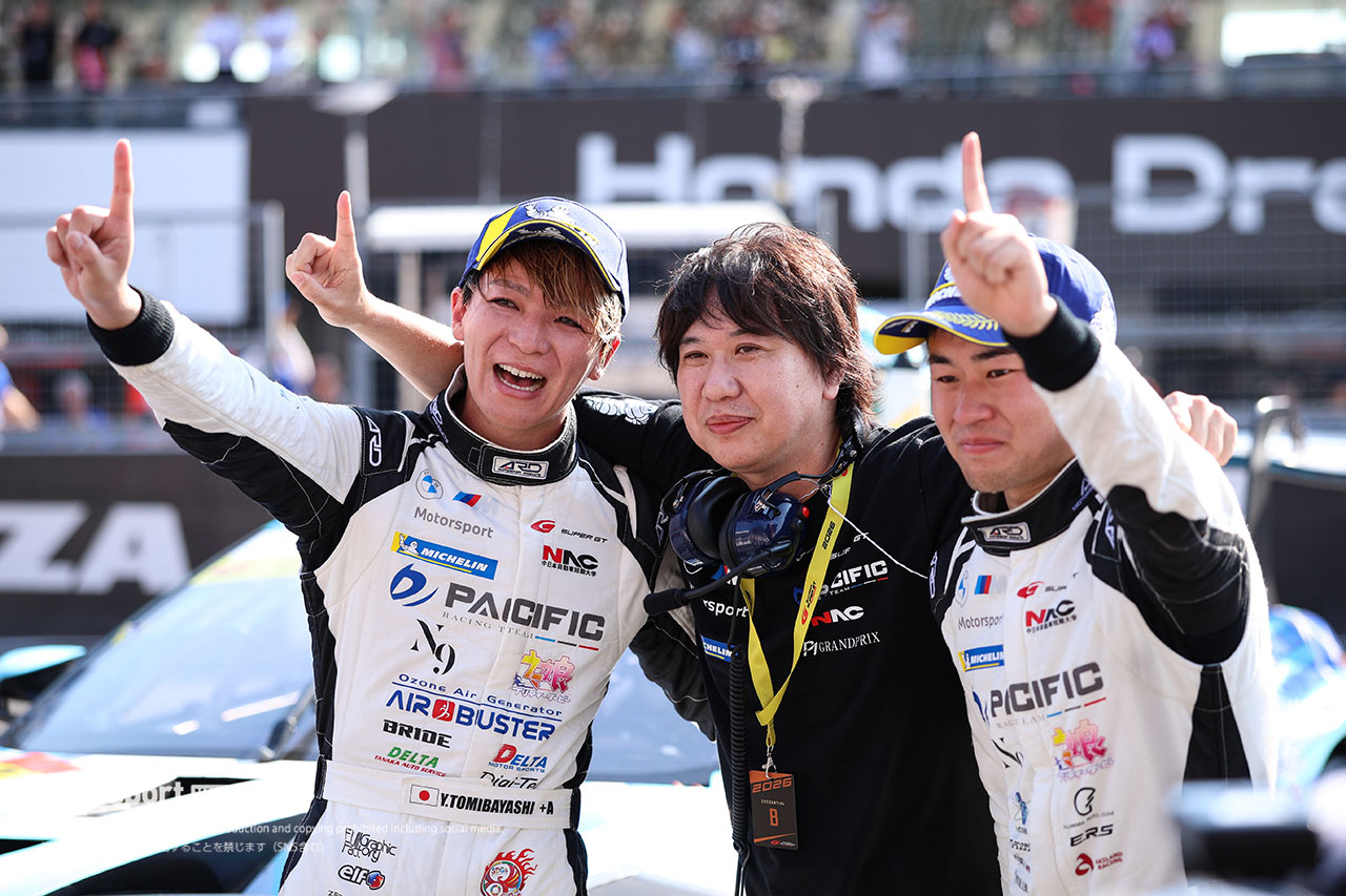 冨林勇佑／神野元樹代表／藤原優汰（PACIFIC ウマ娘 NAC BMW）