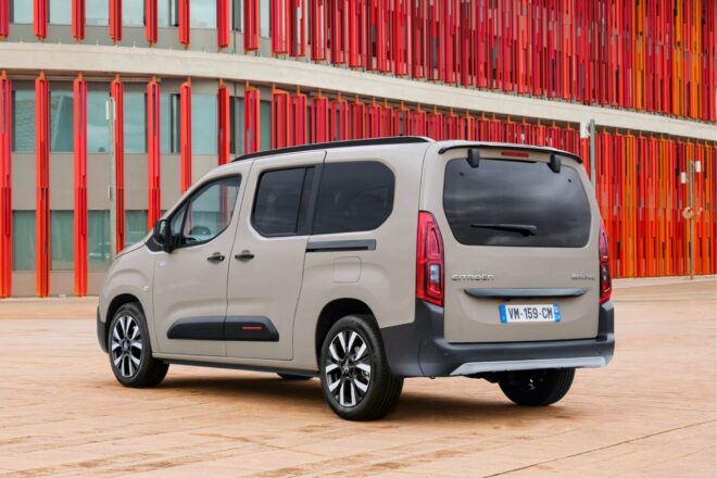 シトロエン、主力MPV『ベルランゴ』で人気カラー“SABLE”が復活。特別限定色の全4モデル合計500台