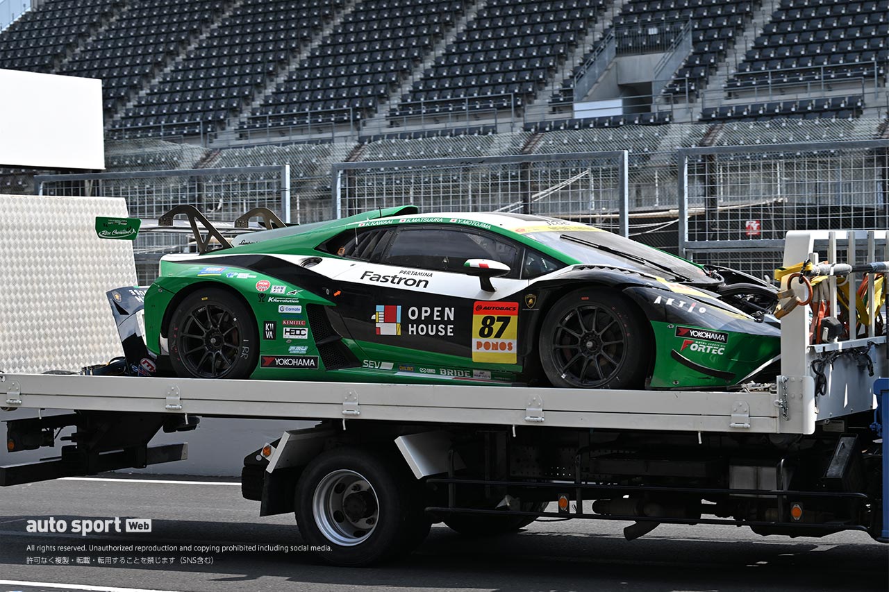 第5戦の翌日の鈴鹿サーキットでスーパーGTの2027年に向けたタイヤテスト実施。17台が周回を重ねる