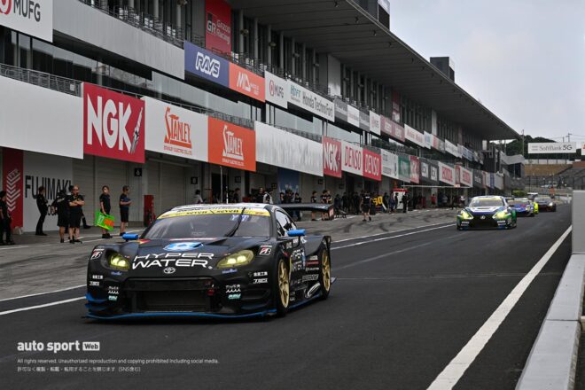 第5戦の翌日の鈴鹿サーキットでスーパーGTの2027年に向けたタイヤテスト実施。17台が周回を重ねる
