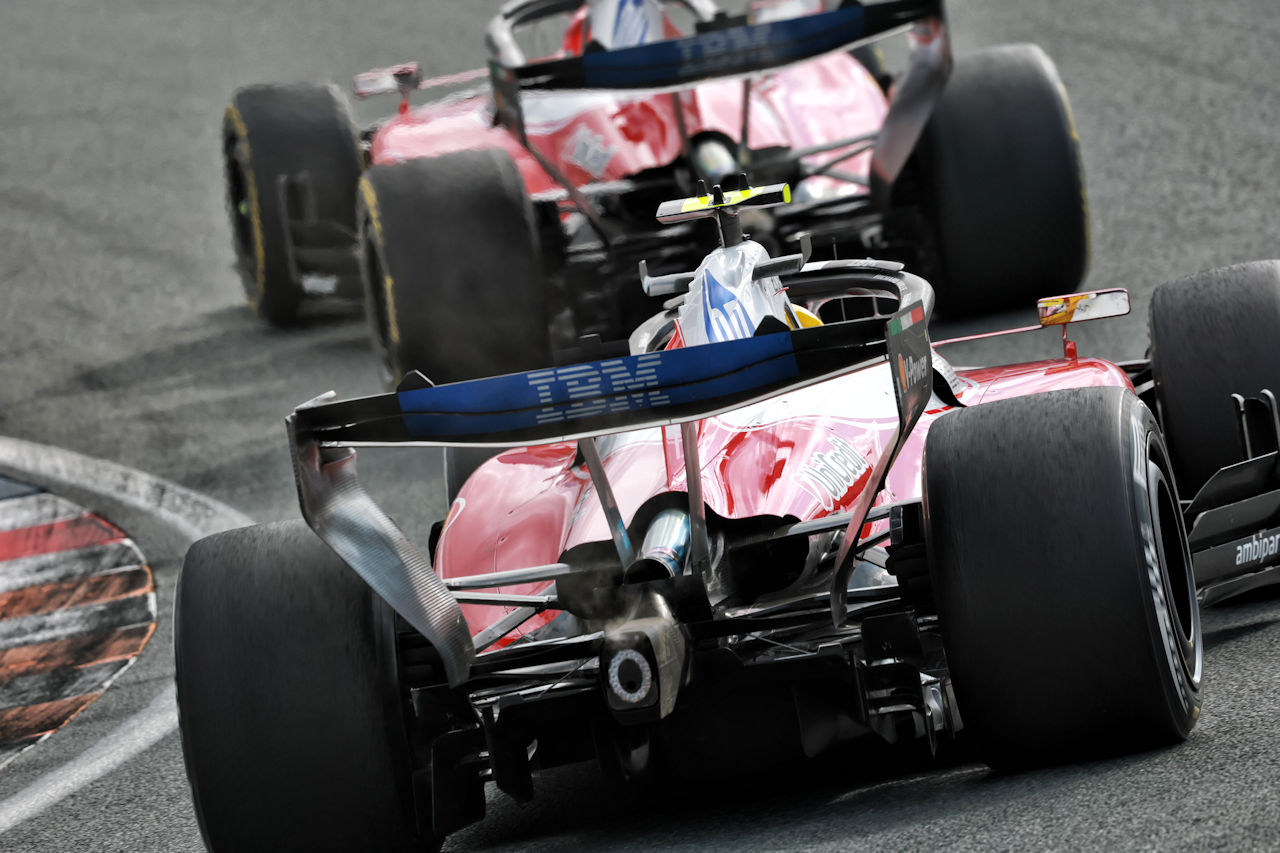 シャルル・ルクレールとルイス・ハミルトン（フェラーリ）