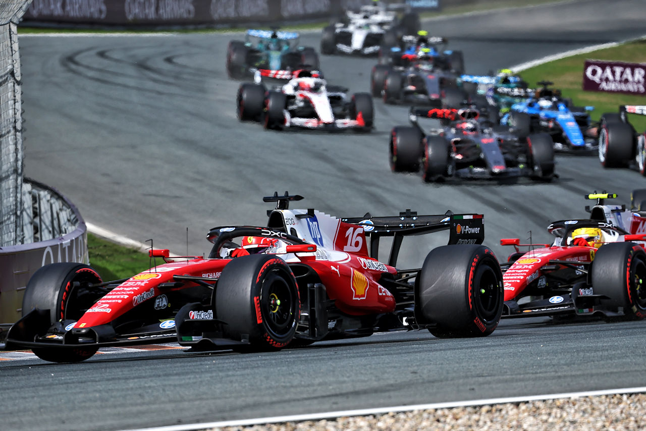 シャルル・ルクレールとルイス・ハミルトン（フェラーリ）