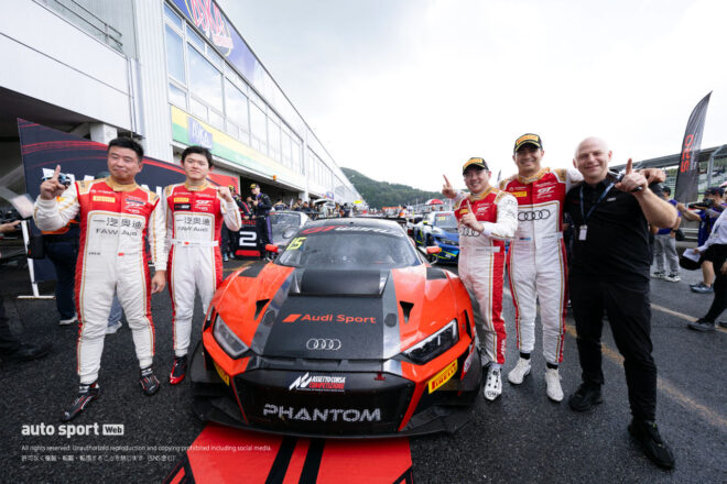 アウディが岡山を完全制覇。初戦はGT-R、2戦目はポルシェの追撃かわし0.089秒差チェッカー／GTWCアジア