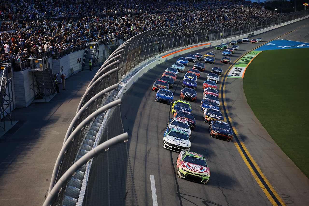 ライアン・プリースがプレーオフ進出権を奪取。レギュラー最終戦で逆転のカップ初優勝／NASCAR第26戦