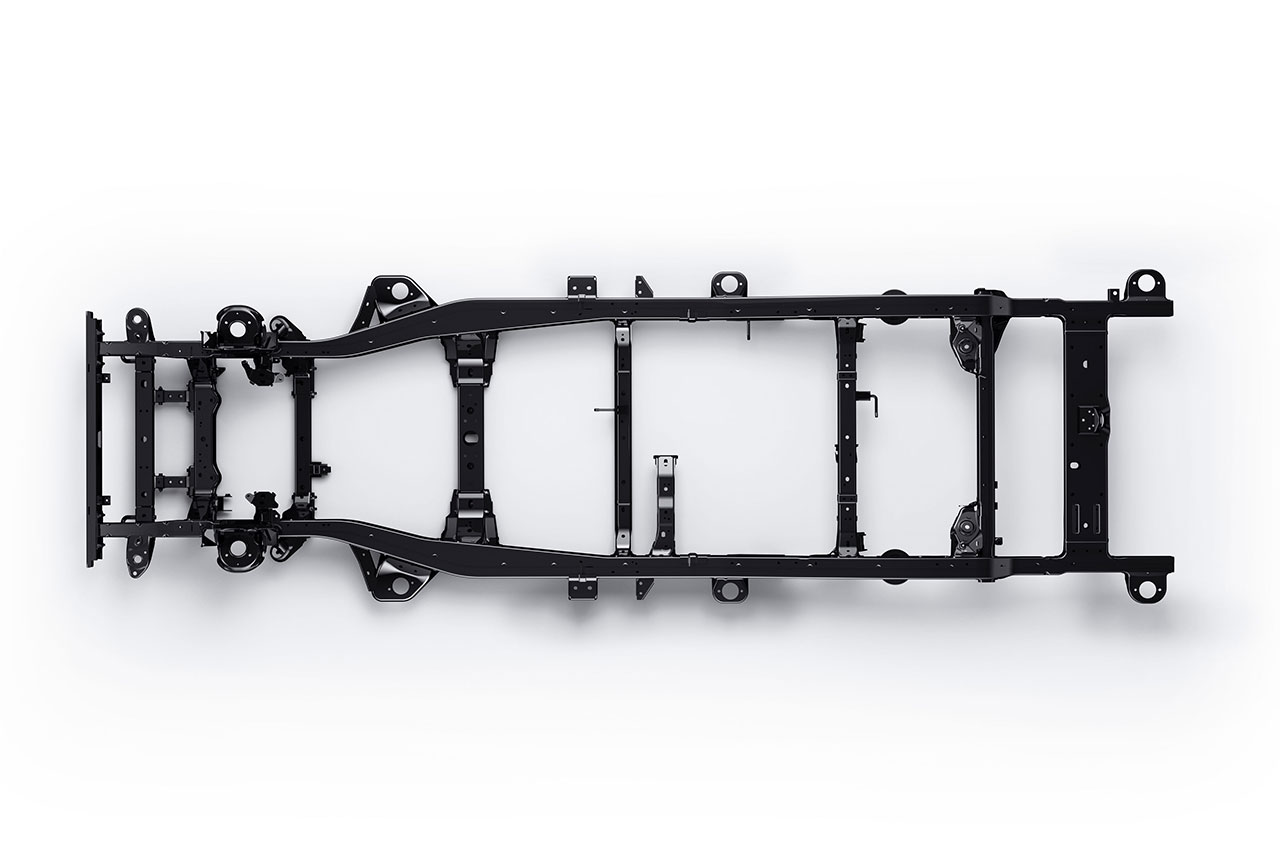 ミツビシ、新型『パジェロ』を世界初公開。新世代フラッグシップとして走り、快適性、上質さを全方位で大幅進化