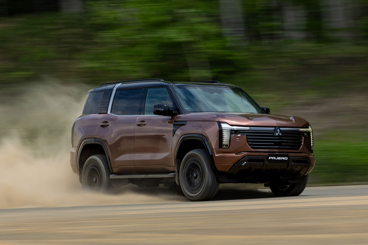 ミツビシ、新型『パジェロ』を世界初公開。新世代フラッグシップとして走り、快適性、上質さを全方位で大幅進化