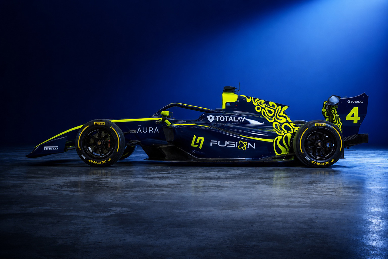 ランド・ノリスが設立した『LN4フュージョン』のカラーリングを纏うFIA F3車両