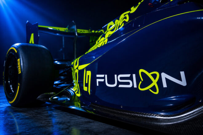 ランド・ノリスが設立した『LN4フュージョン』のカラーリングを纏うFIA F3車両