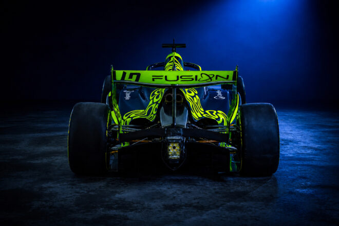 ランド・ノリスが設立した『LN4フュージョン』のカラーリングを纏うFIA F3車両