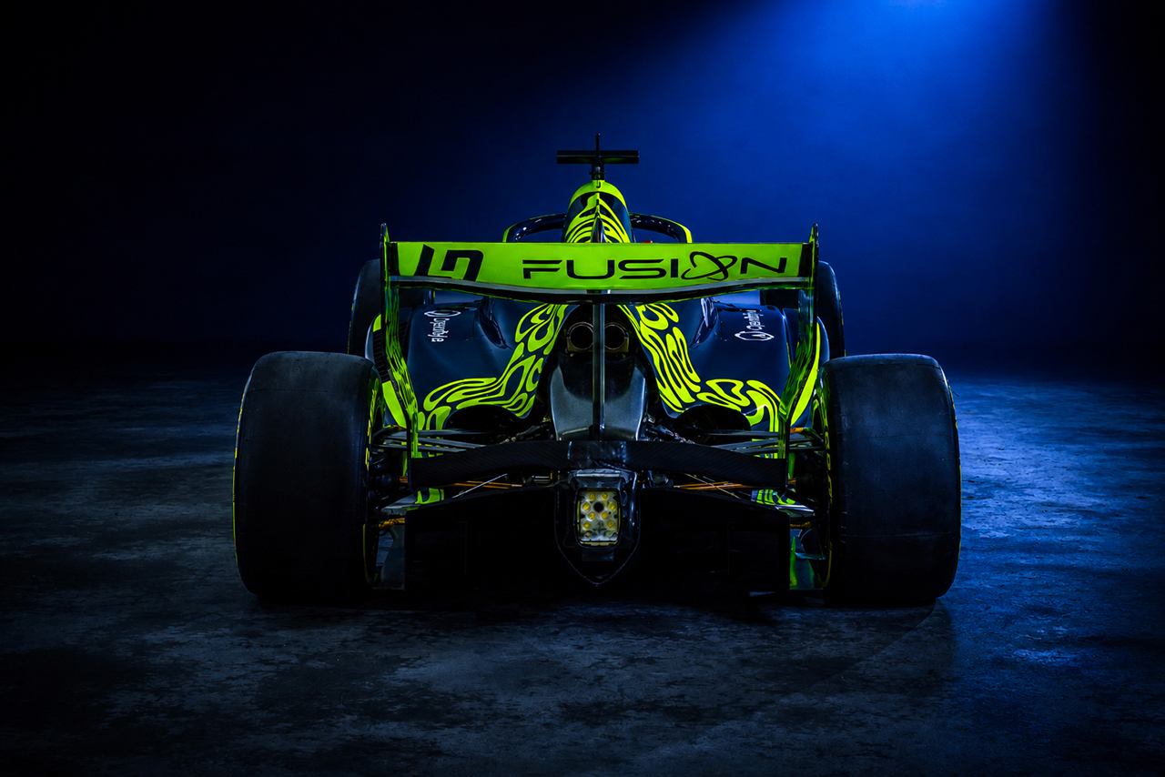 ランド・ノリスが設立した『LN4フュージョン』のカラーリングを纏うFIA F3車両