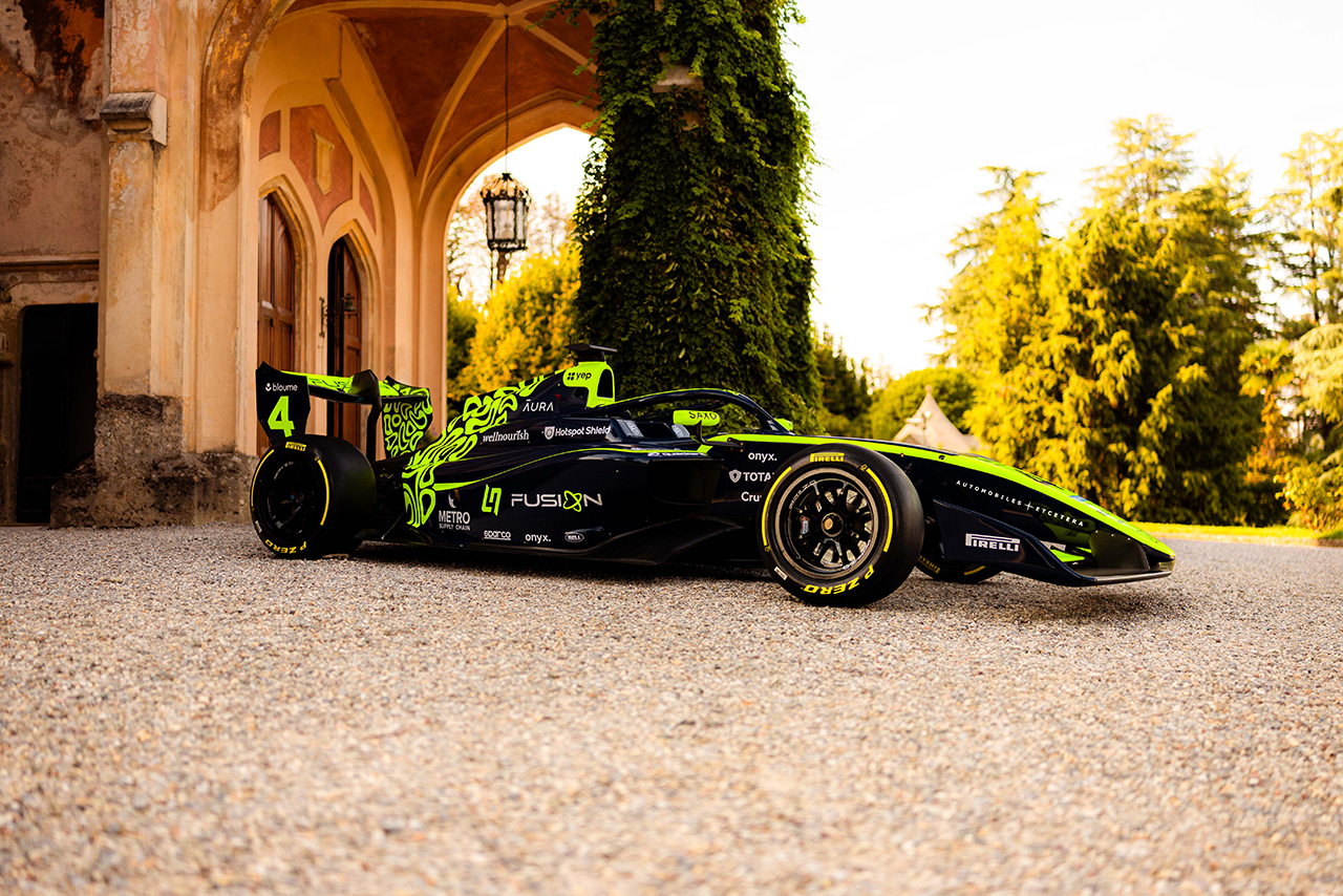 ランド・ノリスが設立した『LN4フュージョン』のカラーリングを纏うFIA F3車両