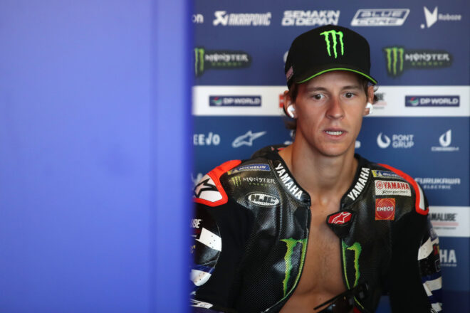 クアルタラロ、好ペース発揮もバトル中に転倒「コーナーで攻めすぎた」／第14戦サンマリノGP