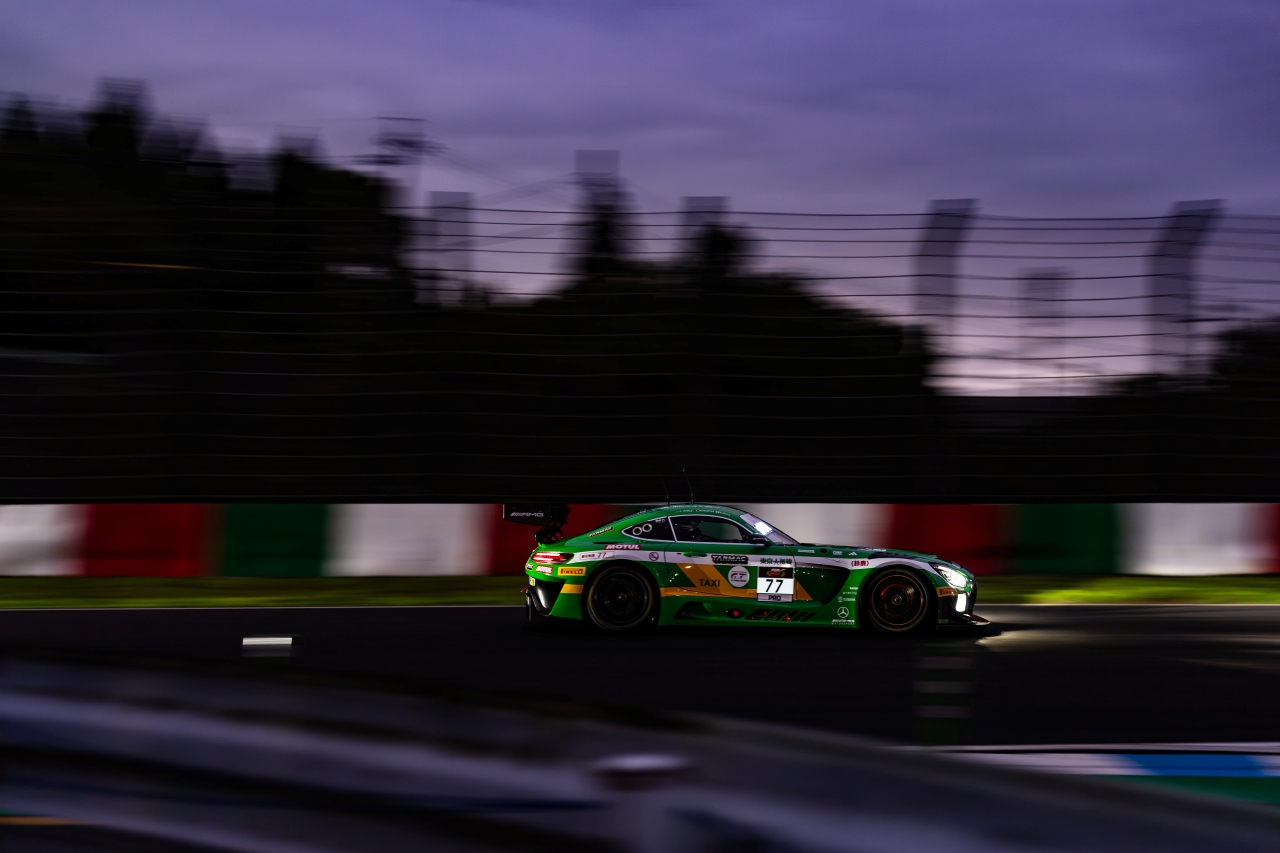 77号車メルセデスAMG GT3エボ（メルセデスAMG・チーム・クラフト・バンブー・レーシング）