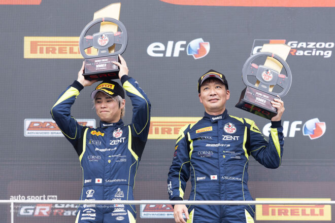 SROジャパンカップ鈴鹿レース2はHitotsuyama with CORNES RACINGがポール・トゥ・ウイン。逆転戴冠でシリーズ連覇