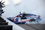 じつに51戦ぶりの長いトンネルを脱出。カイル・ラーソンが赤旗続発の最終13周を制圧／NASCAR第28戦