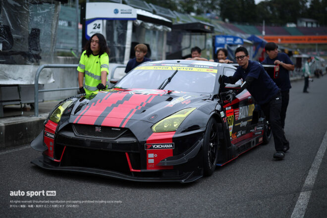 360号車RUNUP × SOL GT-R