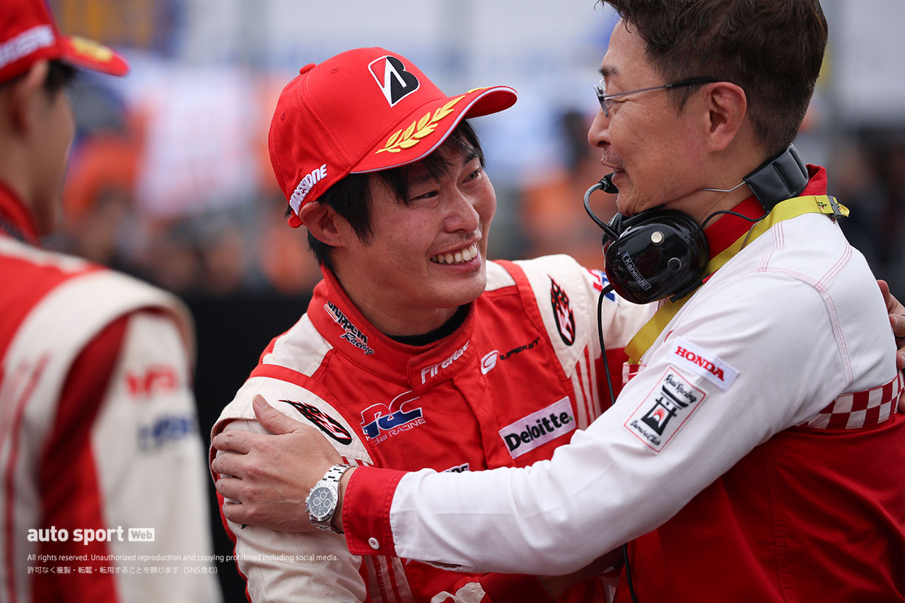 塚越広大と金石勝智監督（Astemo HRC PRELUDE-GT）