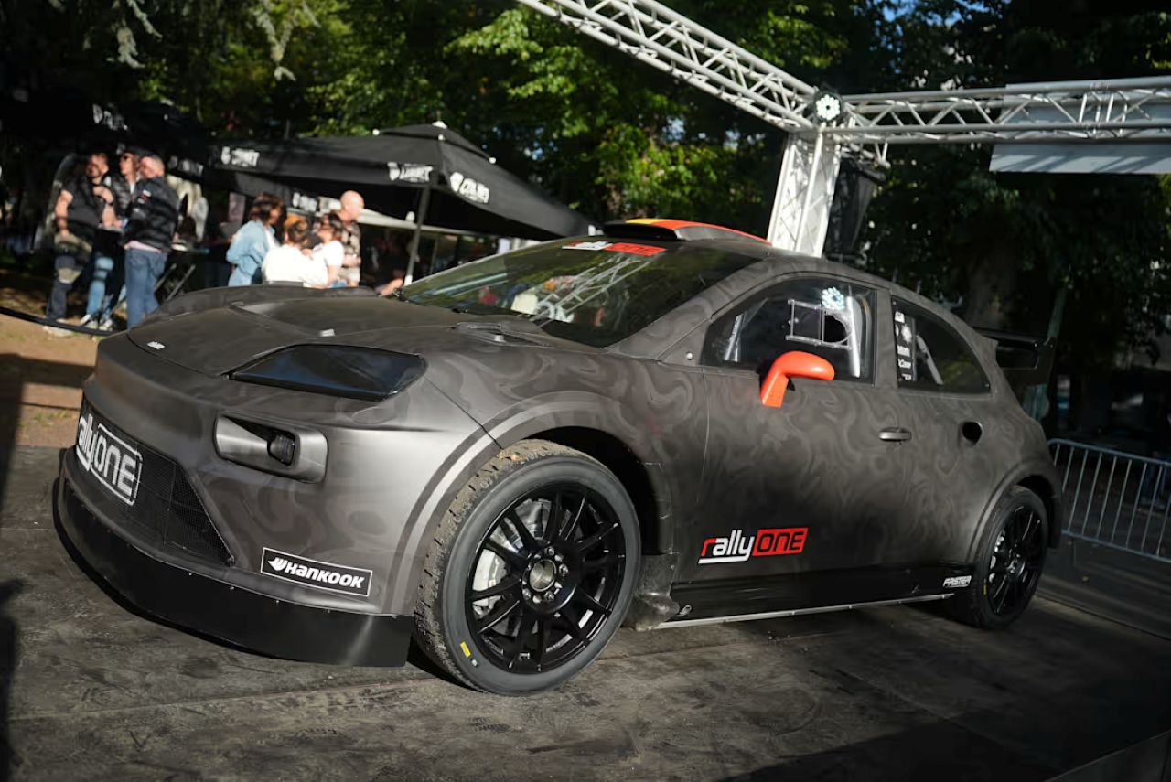 WRC27規定に向けた新プロジェクトが始動。『プロジェクト・ラリー1』がベルギーで新型マシンを披露
