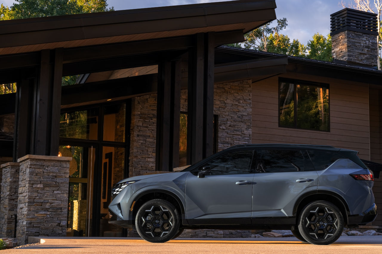 ニッサン、次期エクストレイルの米国版モデル『ローグ・ハイブリッド』を発表。日産自動車九州で生産