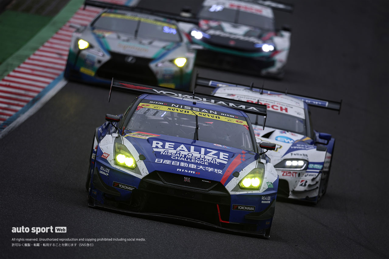 リアライズ日産メカニックチャレンジGT-R／Syntium LMcorsa LC500 GT