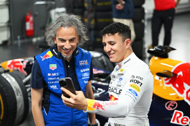 レッドブル代表ローラン・メキースとアイザック・ハジャー