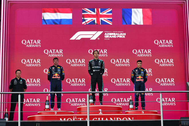 2026年F1第15戦アゼルバイジャンGP表彰式／優勝はジョージ・ラッセル（メルセデス）