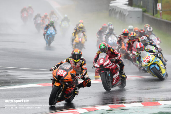2026全日本ロード第6戦岡山 ST1000決勝レースの様子