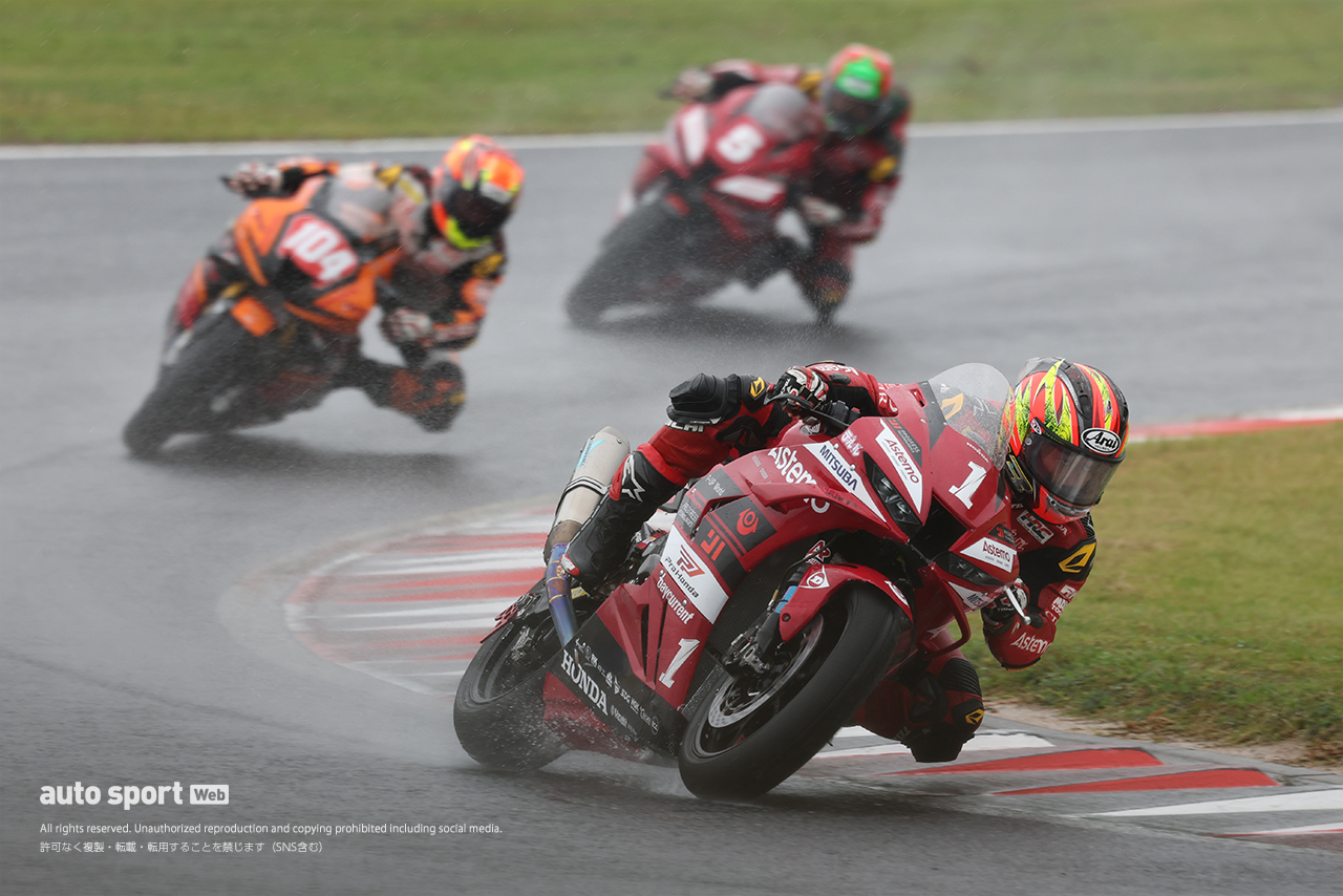 トップ争い／2026全日本ロード第6戦岡山 ST1000 決勝