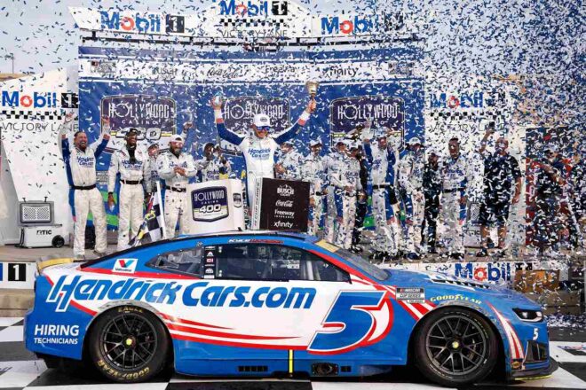 チェイスの主導権を完全掌握へ。絶好調カイル・ラーソンがポストシーズン2勝目／NASCAR第30戦