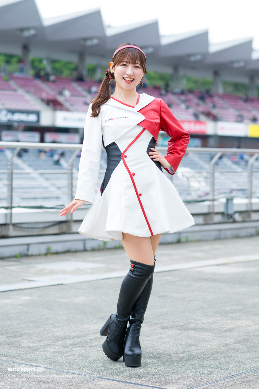嘉島菜々花 富士スピードウェイ サーキットナビゲータークレインズ 2026年の写真①